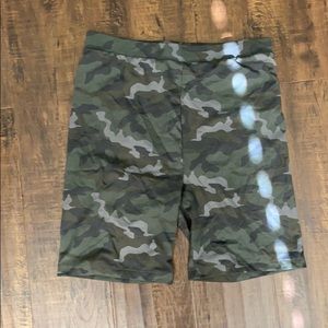 American Eagle camo bike shorts NWOT
